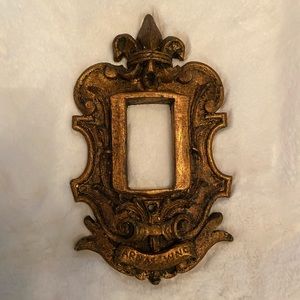 Fleur De Li Old world single light switch cover
